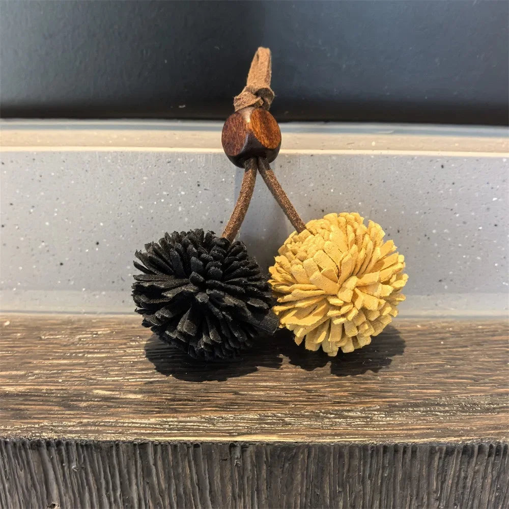 Maillard Flower Pine Cone Pom-Pom Tassel Shoelaces with Wood Beads Kangaroo Charm Unisex Sneaker Accessory 1 PCS