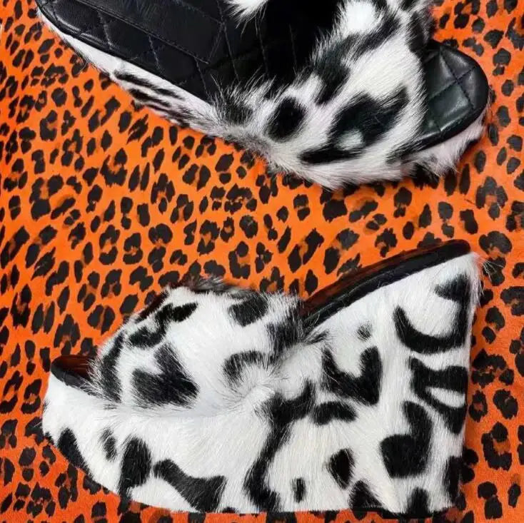 2025 Luxury new women feminine high-heeled fur drag outdoor all-match shoes slippers round head wedges with mink fur ms slippers