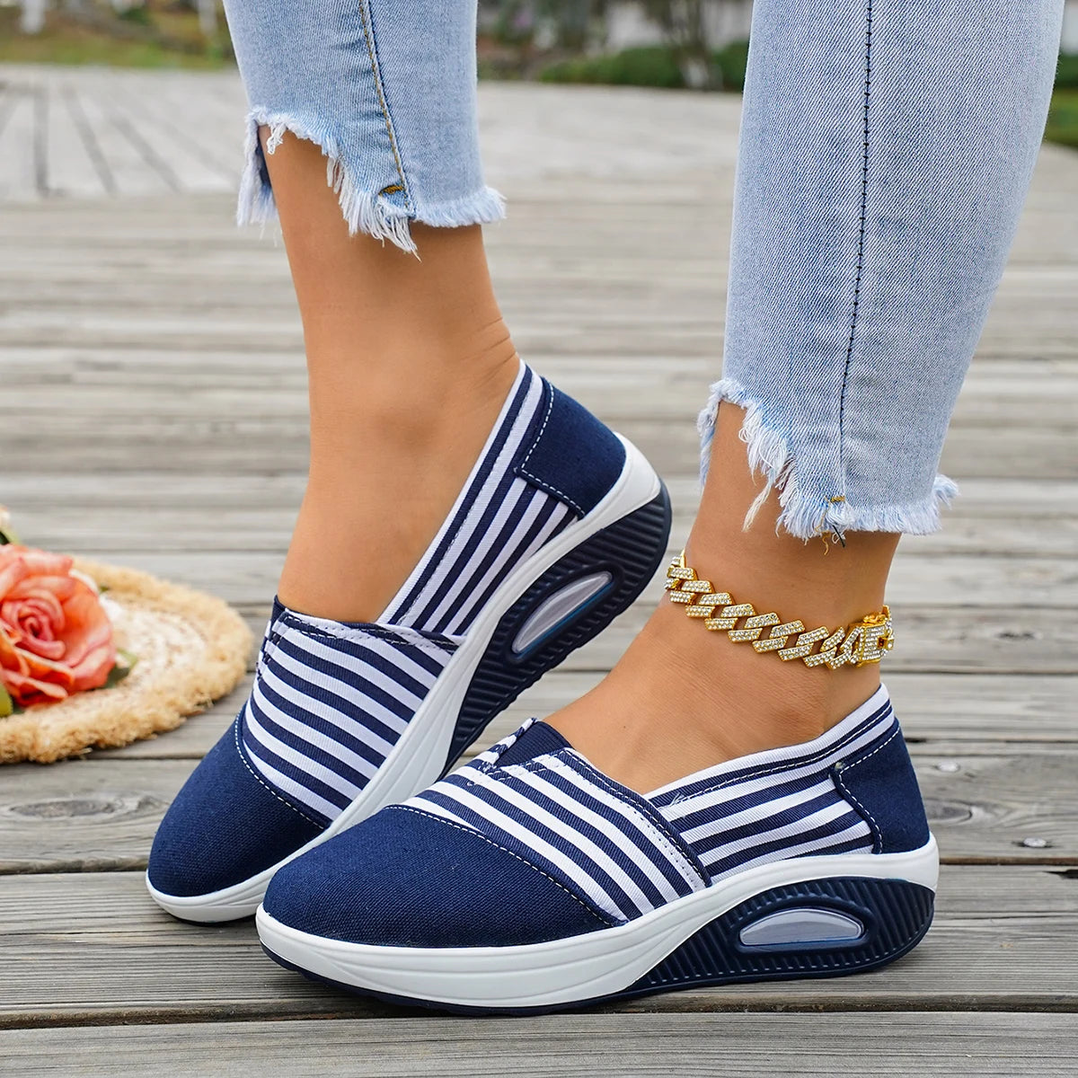 Shoes for Women Summer Casual Flats Ladies Fashion Leather Soft Sole Non-Slip Feminino Round Head Sports Shoes