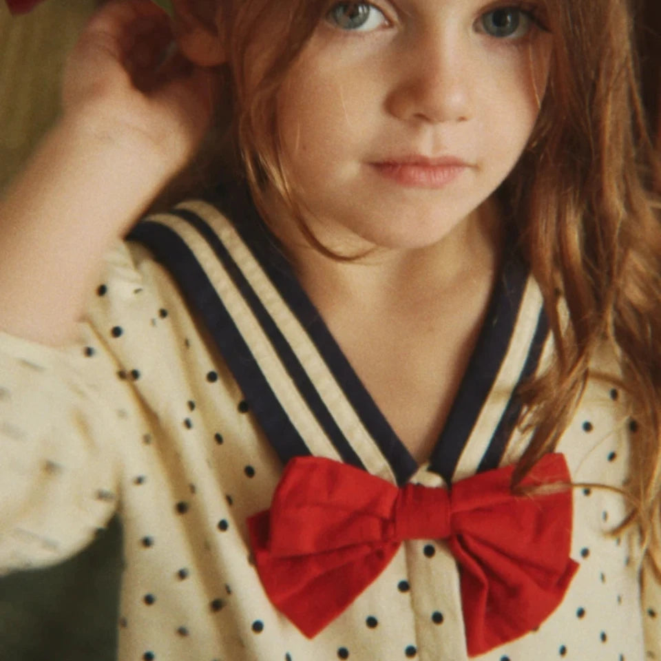 Verão 2026 Meninas KS Vestido Estampado de Bolinhas Roupa de Férias Menina Camisolas de Manga Comprida Calças Estilo Preppy Infantil Vestidos Conjunto de Roupa para Crianças