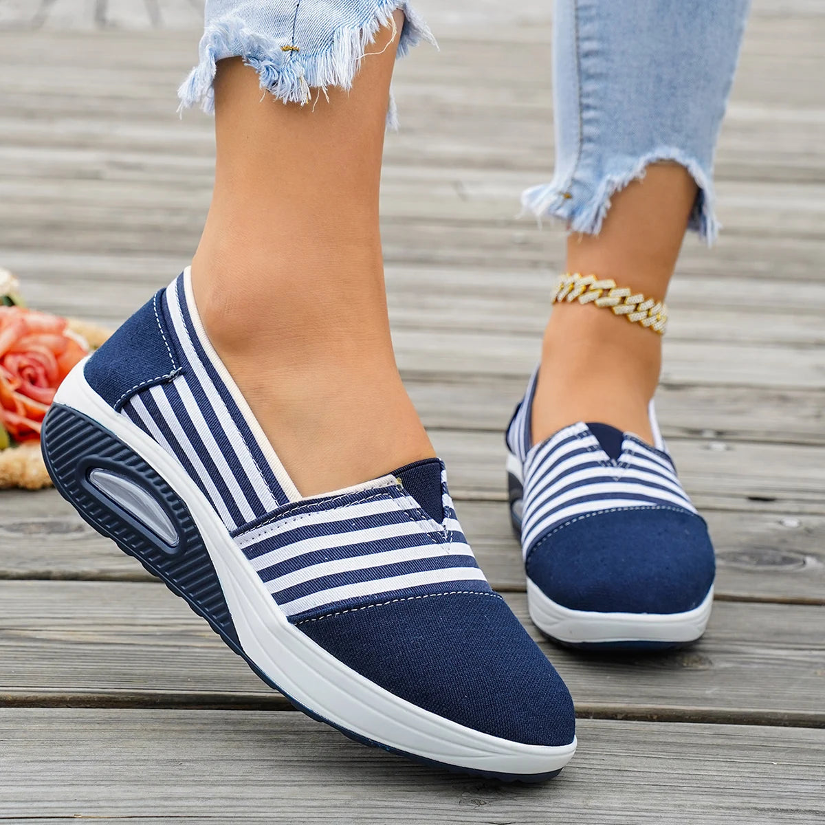 Shoes for Women Summer Casual Flats Ladies Fashion Leather Soft Sole Non-Slip Feminino Round Head Sports Shoes