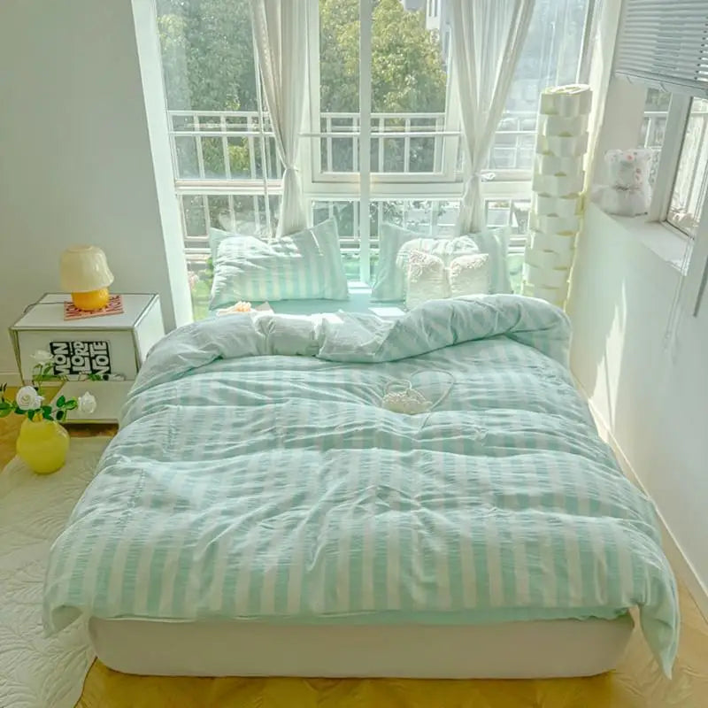Lightweight Hotel Luxury Duvet Cover 4Pcs Blue White Vertical Stripes Ultra Soft Breathable Comforter Cover Bed Sheet Pillowcase