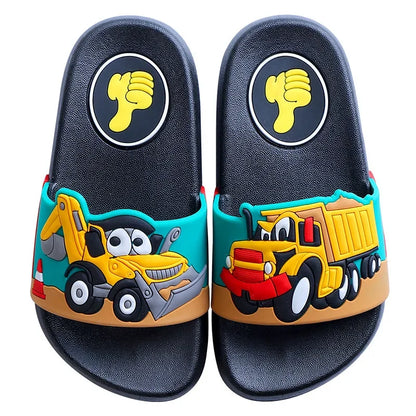 Chinelos de verão New2024 para crianças Sapatos infantis Chinelos de desenho animado Sandálias antiderrapantes de sola macia Sapatos infantis sapatos de menina chinelos