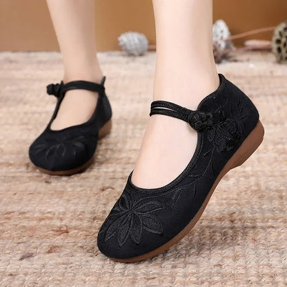 Cresfimix sapatos femininas women classic light weight retro chinese embroidery flat shoes lady casual black comfy shoes ab294
