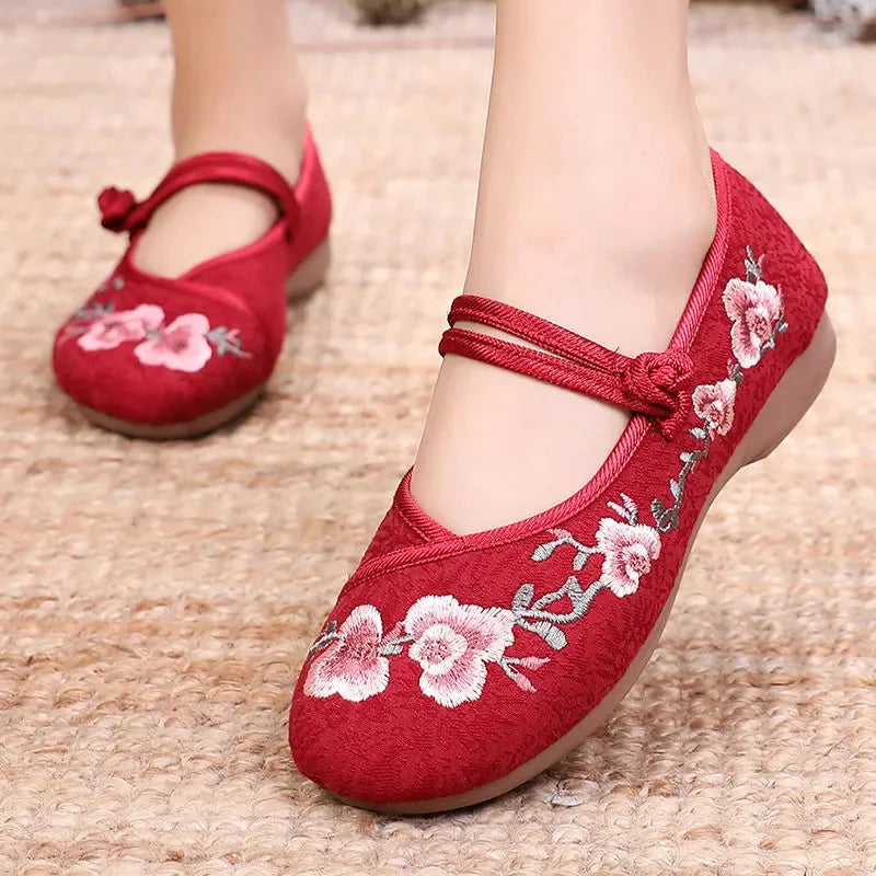 Cresfimix sapatos femininas women classic light weight retro chinese embroidery flat shoes lady casual black comfy shoes ab294