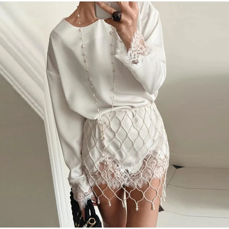 FL Novo Vestido de Cetim com Renda e Retalhos, Manga Comprida, Gola Redonda, Vestido Feminino Casual, Túnica de Praia Lisa Não contém pérolas