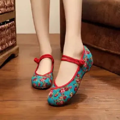 Cresfimix sapatos femininas women classic light weight retro chinese embroidery flat shoes lady casual black comfy shoes ab294