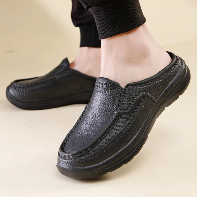 Sapatos masculinos de primavera e verão, novos, respiráveis, impermeáveis, antiderrapantes, resistentes a óleo, com sola macia, sapatos de chef casuais e modernos, sapatos de condução