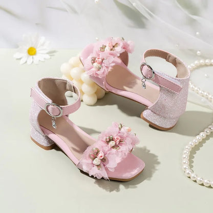 2026 Sandálias Elegantes de Verão para Crianças Novas Lantejoulas Meninas Sapatos de Passarela para Festa de Casamento Moda Flor Crianças Princesa Salto Alto