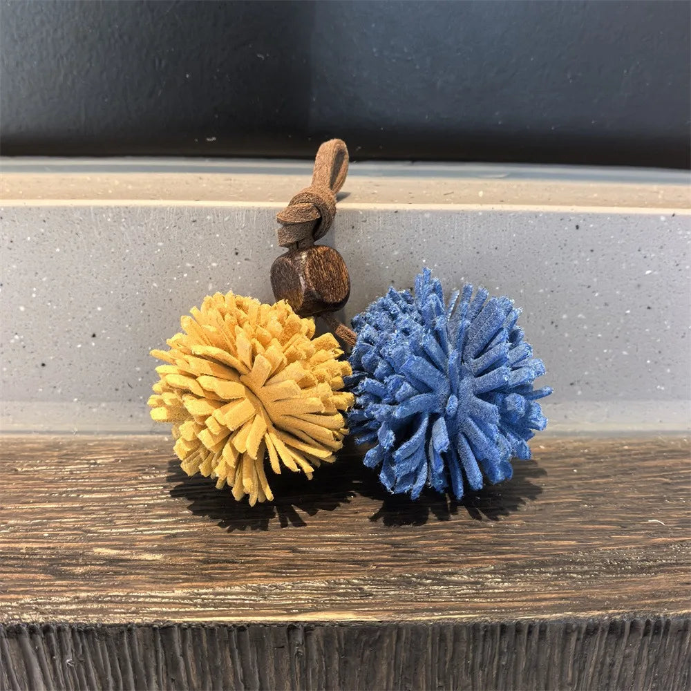 Maillard Flower Pine Cone Pom-Pom Tassel Shoelaces with Wood Beads Kangaroo Charm Unisex Sneaker Accessory 1 PCS