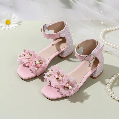 2026 Sandálias Elegantes de Verão para Crianças Novas Lantejoulas Meninas Sapatos de Passarela para Festa de Casamento Moda Flor Crianças Princesa Salto Alto