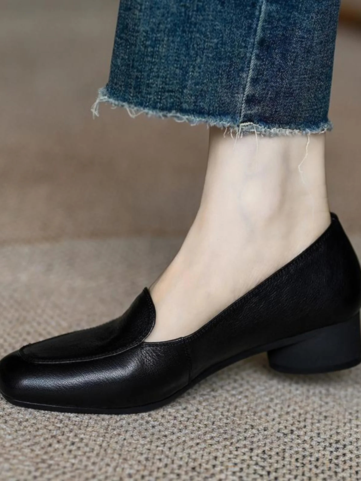 Comfortable Leather Low Heel Slip-On Women's Shoes Fashionable Retro Style Spring Autumn Seasonal Simple Match All round