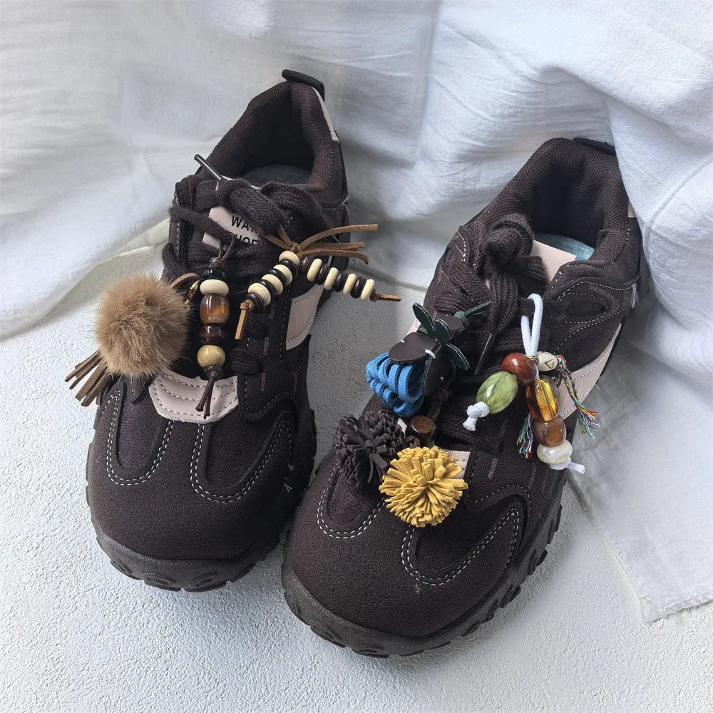 Maillard Flower Pine Cone Pom-Pom Tassel Shoelaces with Wood Beads Kangaroo Charm Unisex Sneaker Accessory 1 PCS