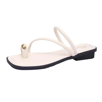 Chinelos de Verão para Mulher Sandálias de Senhora Decoração Metálica Flip Flop de Dedo Salto Baixo Sapatos de Mulher Exteriores Sandálias Castanhas Retro Femininas