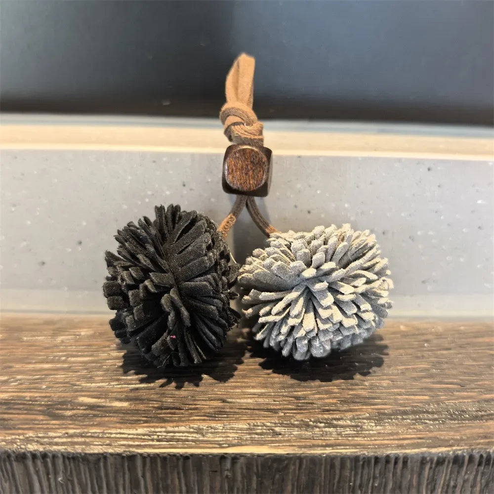 Maillard Flower Pine Cone Pom-Pom Tassel Shoelaces with Wood Beads Kangaroo Charm Unisex Sneaker Accessory 1 PCS