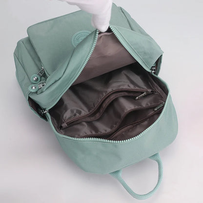 Mochila Feminina Pequena Mini Mochila para Adolescente Bolsas Escolares Casuais Nylon Impermeável Bolsa de Peito Feminina