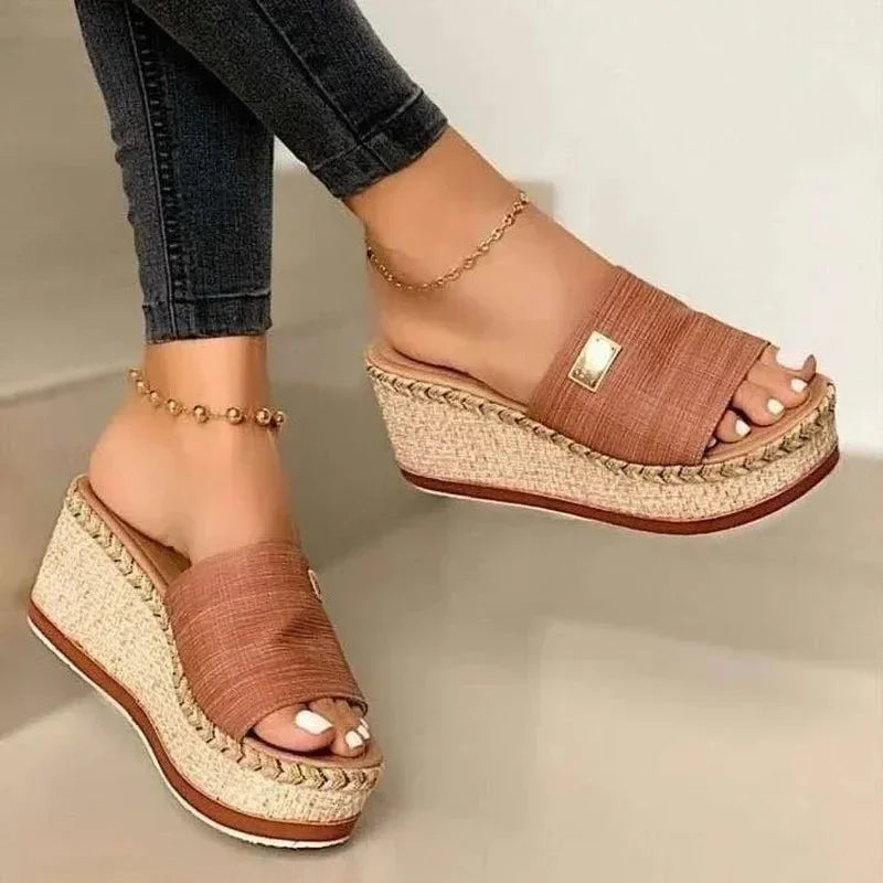 Sandálias de Salto Alto para Mulher Fundo Grosso Sapatos Casuais Senhora Lazer Verão Sandálias de Cunha Sapatos de Mulher Chinelos de Plataforma para Mulher