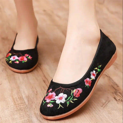 Women Cute Light Weight Round Toe Floral Spring Summer Slip on Anti Skid Dance Flat Shoes Black Loafers Sapatos Femininas E488