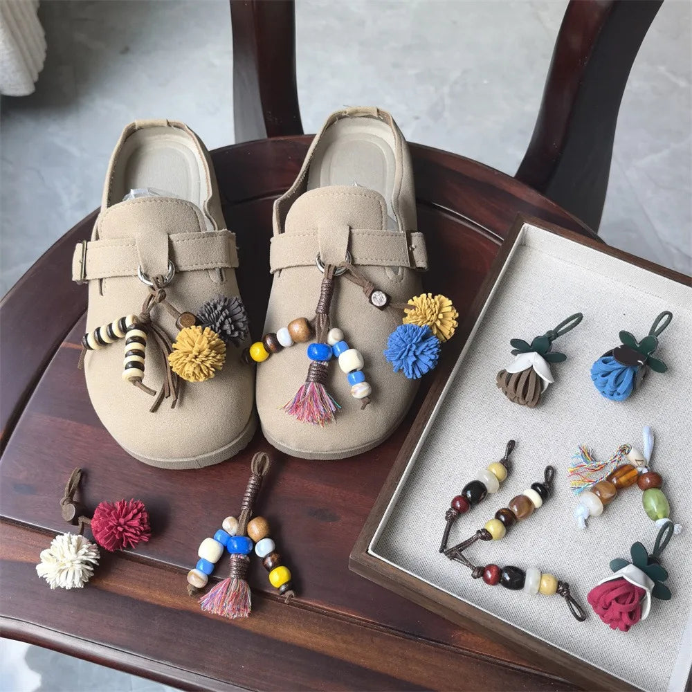 Maillard Flower Pine Cone Pom-Pom Tassel Shoelaces with Wood Beads Kangaroo Charm Unisex Sneaker Accessory 1 PCS