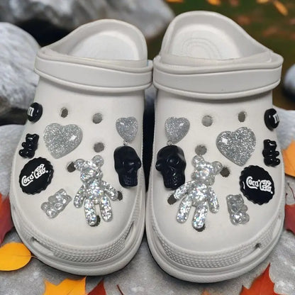 Hot Sale Bundle for Silvery Chain Hole Shoes Charms Designer Fashion Trend Charms for DIY Quality Cute Bear Clogs Shoes Buckle