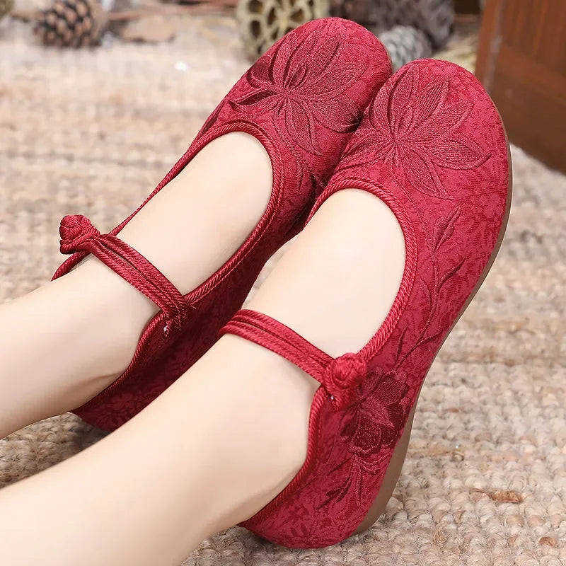 Cresfimix sapatos femininas women classic light weight retro chinese embroidery flat shoes lady casual black comfy shoes ab294