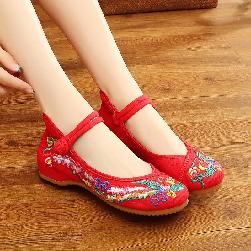 Cresfimix sapatos femininas women classic light weight retro chinese embroidery flat shoes lady casual black comfy shoes ab294