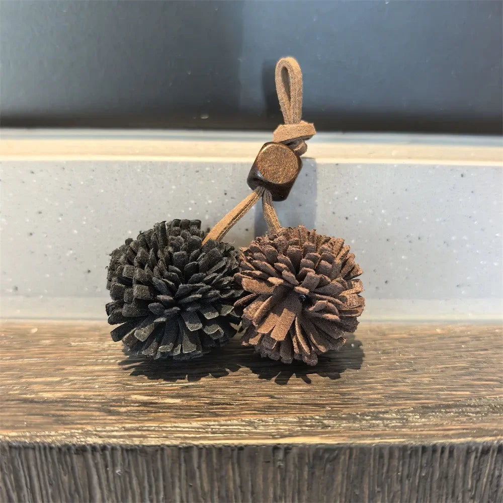 Maillard Flower Pine Cone Pom-Pom Tassel Shoelaces with Wood Beads Kangaroo Charm Unisex Sneaker Accessory 1 PCS