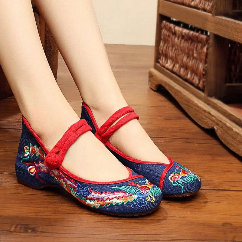 Cresfimix sapatos femininas women classic light weight retro chinese embroidery flat shoes lady casual black comfy shoes ab294