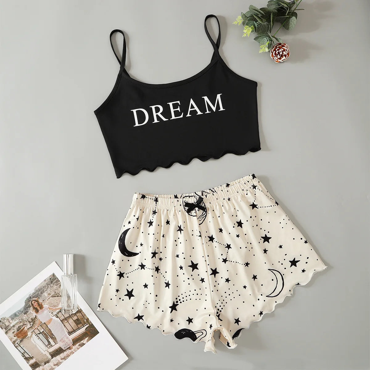 Women's Pajamas Set Sexy Lingerie Starry Sky Print Sling Sleepwear V-Neck Sleeveless Top and Shorts Sets Pyjamas Homewear