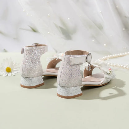 2026 Sandálias Elegantes de Verão para Crianças Novas Lantejoulas Meninas Sapatos de Passarela para Festa de Casamento Moda Flor Crianças Princesa Salto Alto
