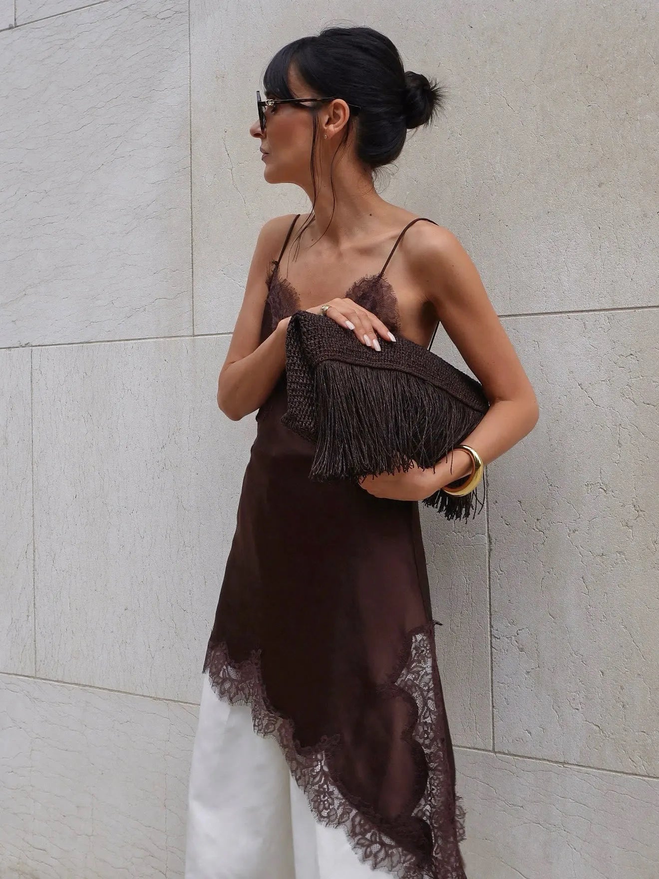 Novo Vestido de Renda Curto de Alças Finas para Mulher, Vestido de Noite Sexy com Fenda e Costas Descobertas, de Cintura Alta