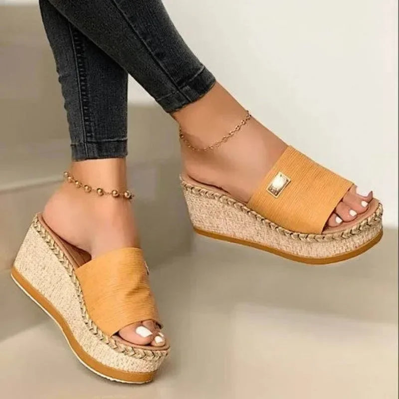 Sandálias de Salto Alto para Mulher Fundo Grosso Sapatos Casuais Senhora Lazer Verão Sandálias de Cunha Sapatos de Mulher Chinelos de Plataforma para Mulher